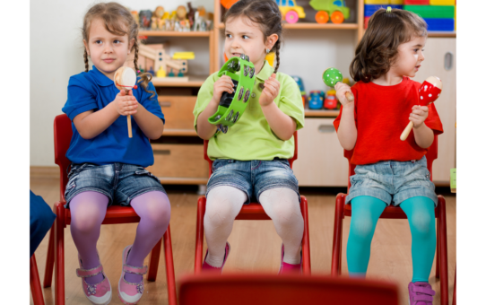 How do children learn to sing?